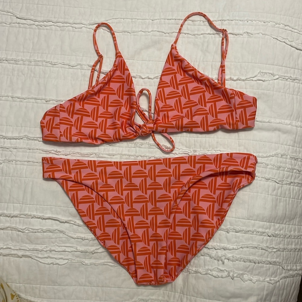 Skatie swim Sarah top & Cheryl bottom